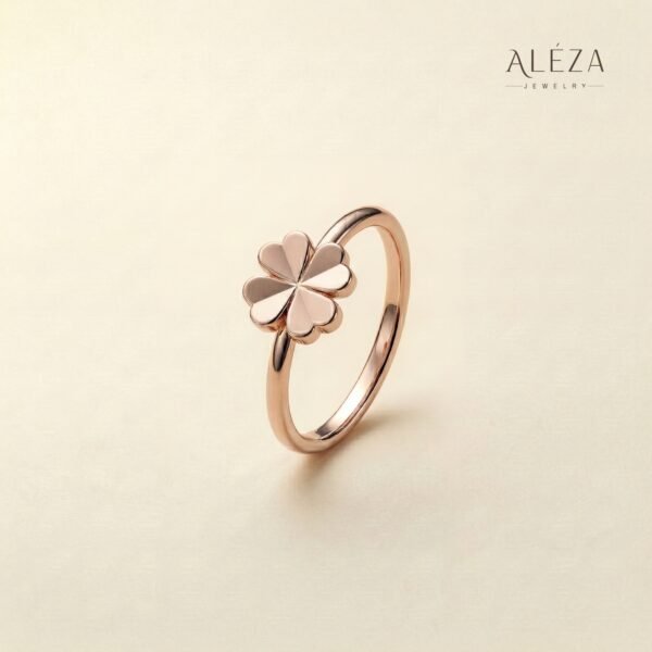 Lucky Clover Minimal Ring Rose Gold